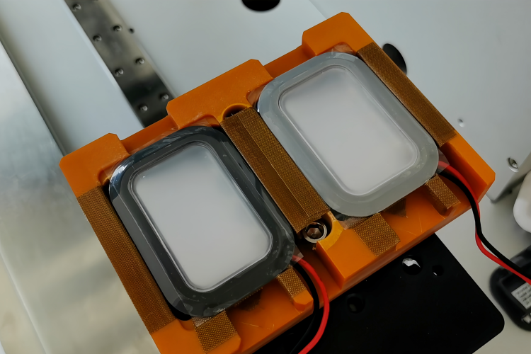 LED燈、燈罩貼膜機品牌廠家有哪些，雙工位，機械手自動下料