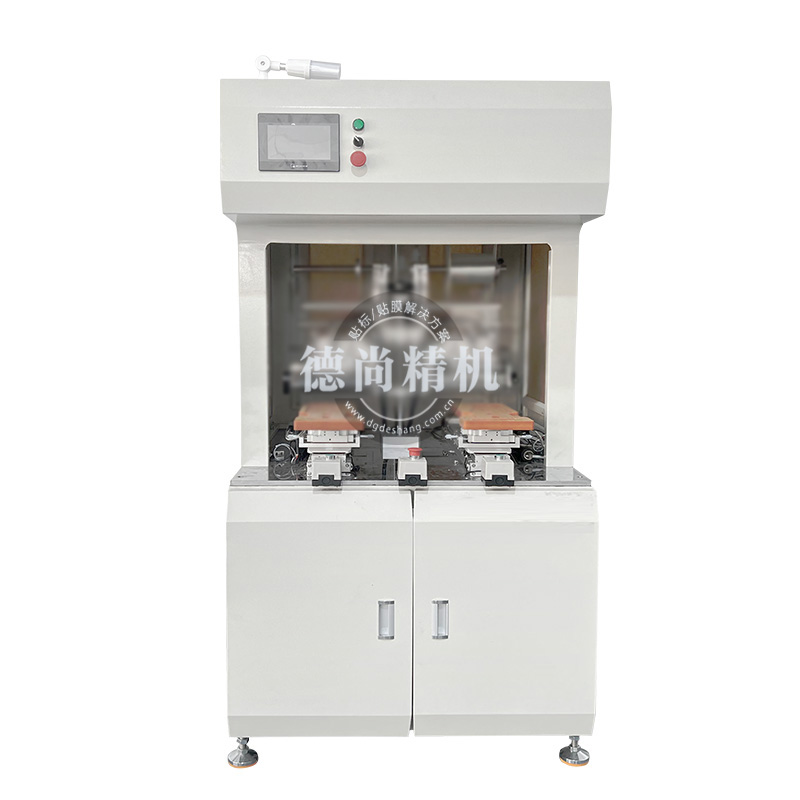 <strong>無泡無痕高效貼附！德尚BC柱自動(dòng)貼膜機(jī)破解行業(yè)痛點(diǎn)</strong>